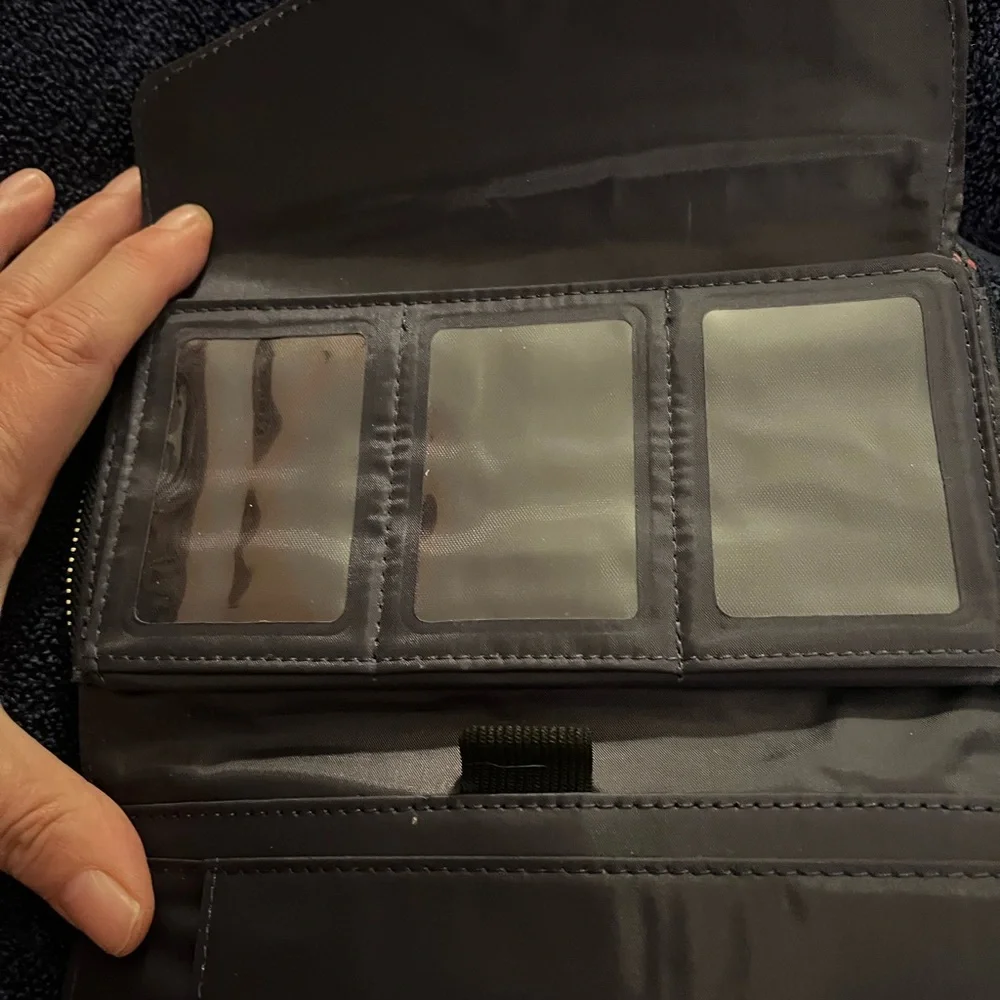 Butterfly Floral Black Wristlet Clutch - Picture 5 of 10